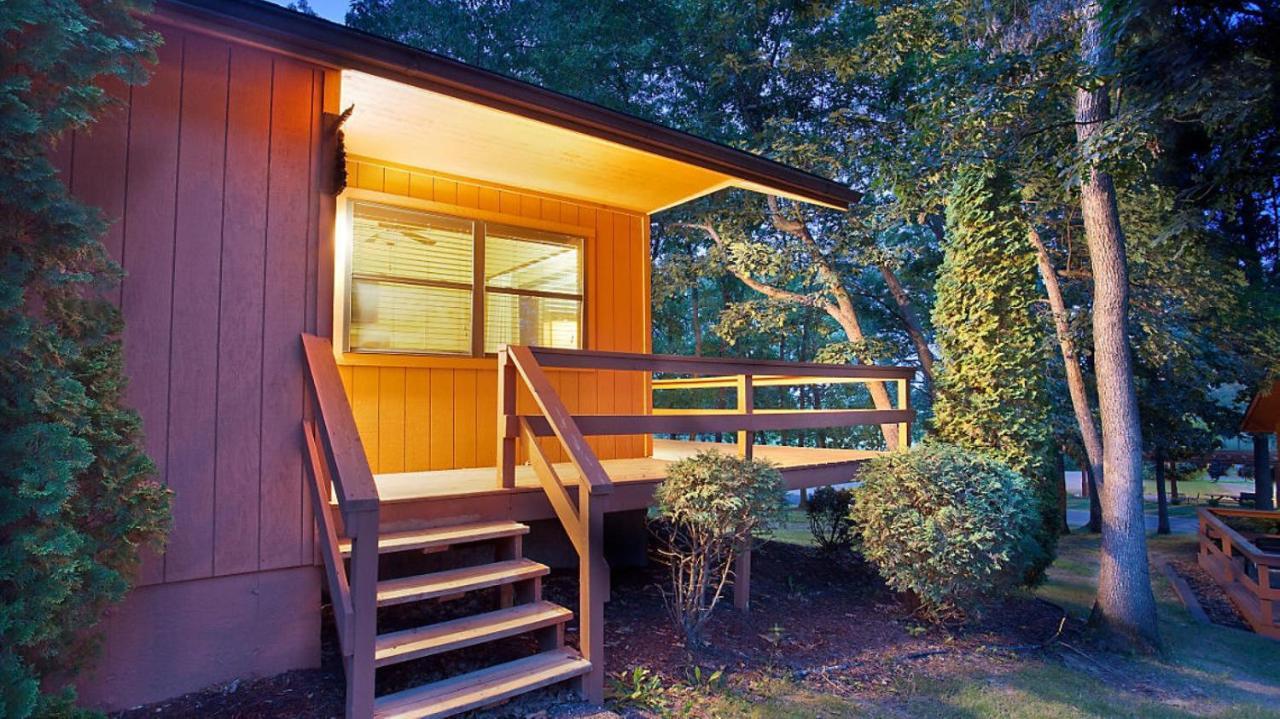 Christmas Mountain Campground Lake Delton Exterior photo
