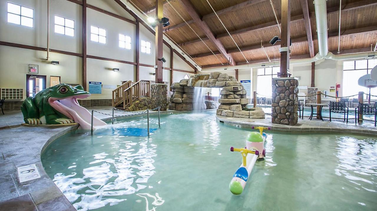 Christmas Mountain Campground Lake Delton Exterior photo