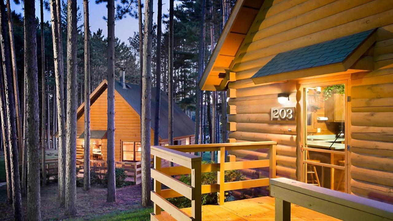 Christmas Mountain Campground Lake Delton Exterior photo